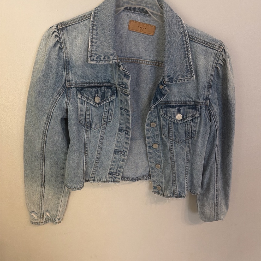 Light Wash Cropped Denim Jacket